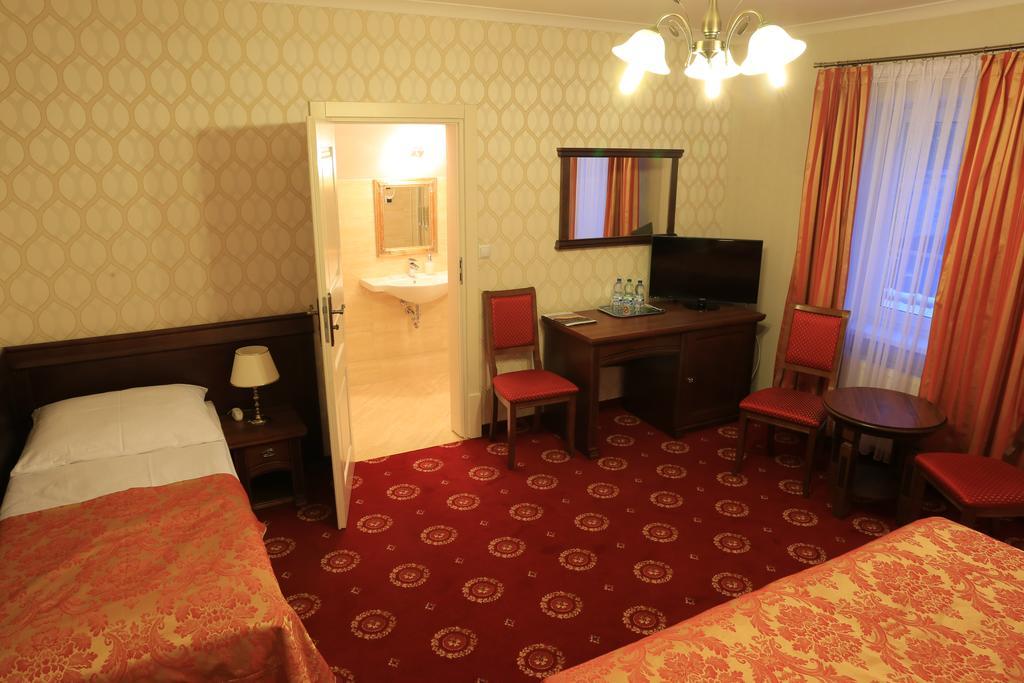 Hotel Kopernik 시에초시네크 객실 사진
