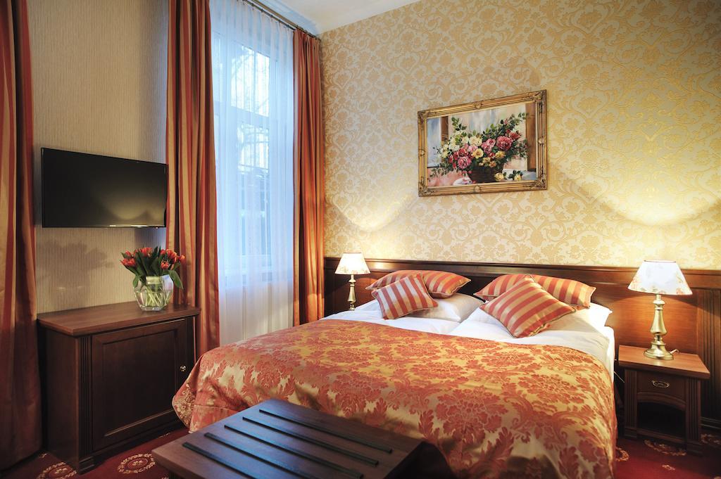 Hotel Kopernik 시에초시네크 객실 사진